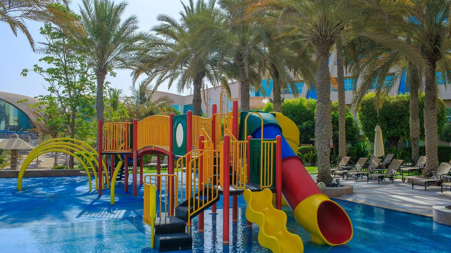 Al Raha Beach Resort & Spa Abu Dhabi 5*,