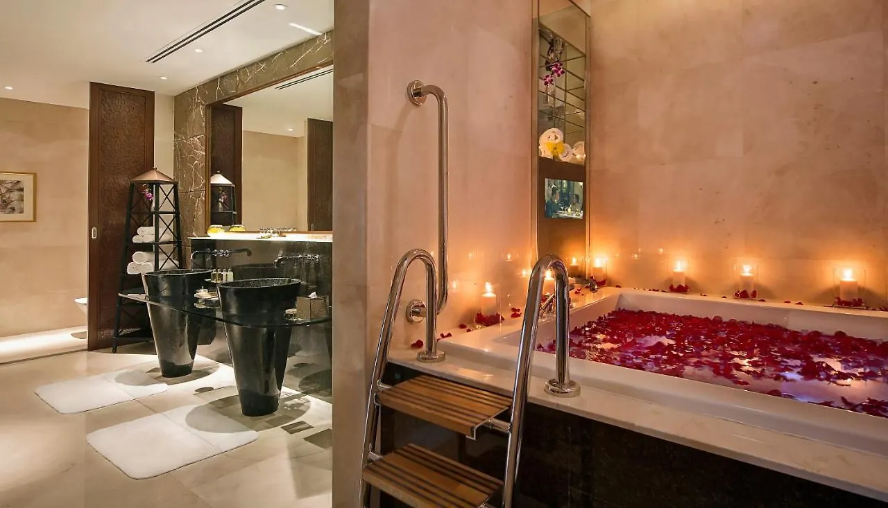 Hotel Al Raha Beach Resort & Spa Abu Dhabi